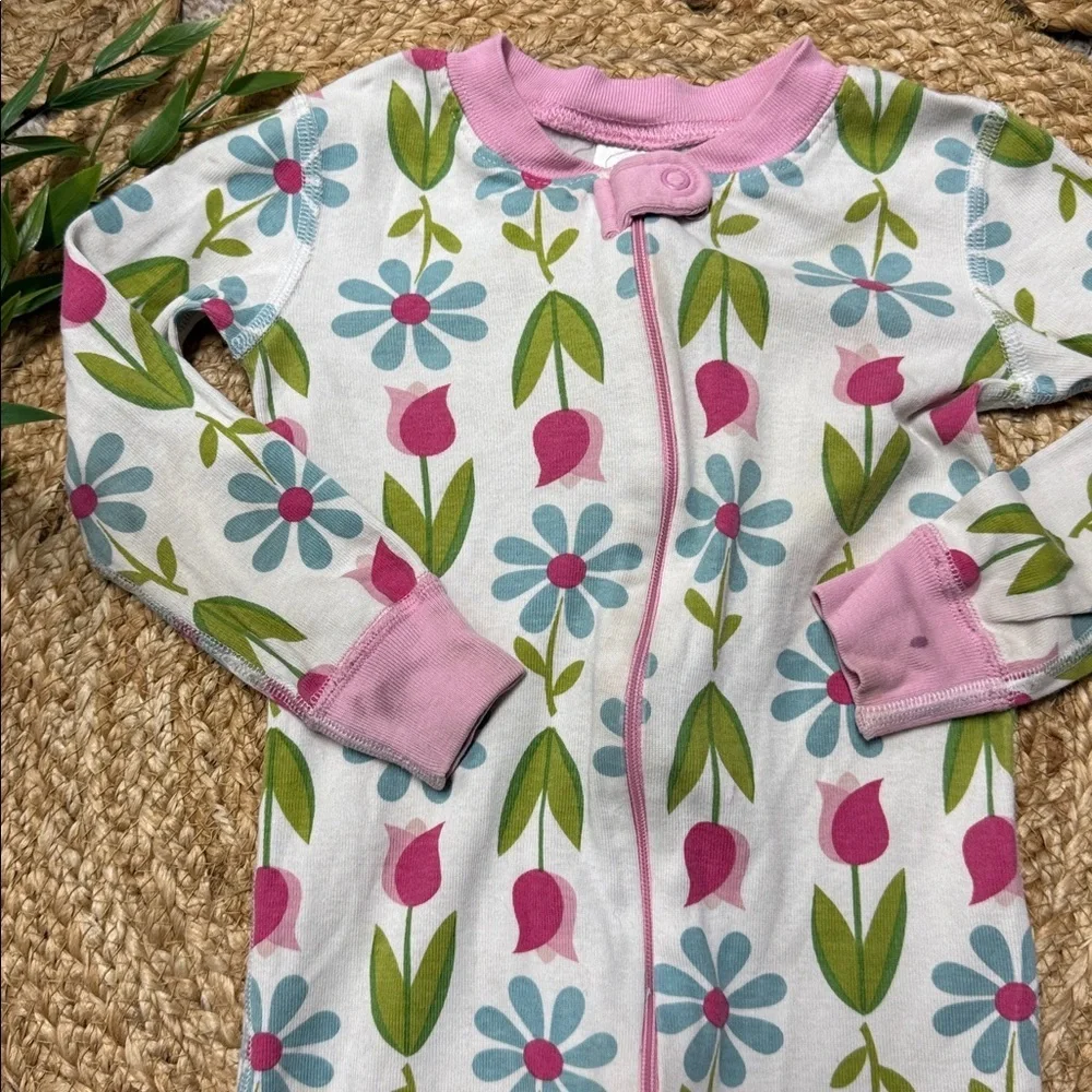 Hanna Andersson Tulip Organic Cotton Sleeper Footies. 3T